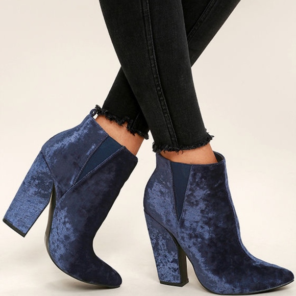 Lulus Shoes - Lulu’s navy velvet ankle booties